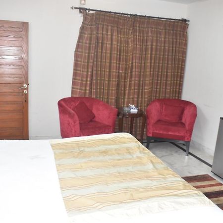 Pyramid International Guest House 伊斯兰堡 外观 照片