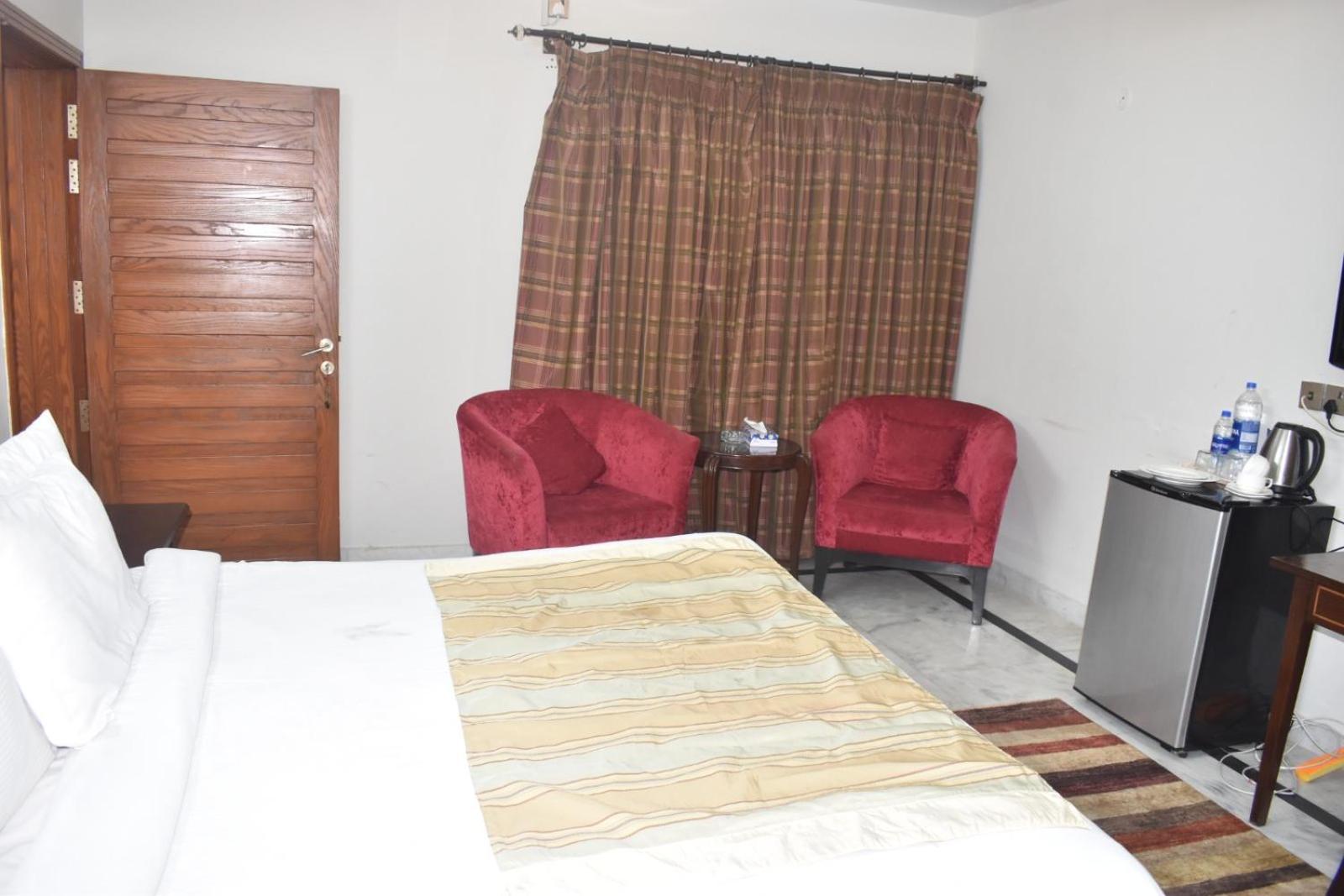 Pyramid International Guest House 伊斯兰堡 外观 照片